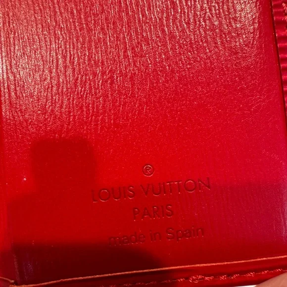 Authentic Louis Vuitton card case - Picture 4 of 6
